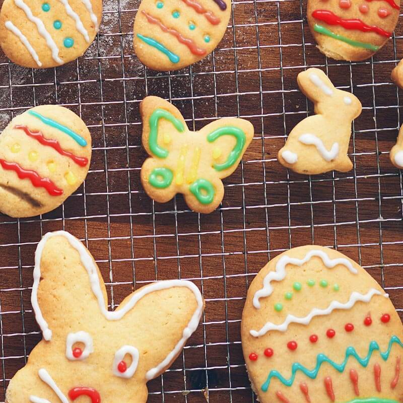 cinnamon flavoured Easter cookies
