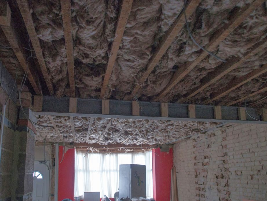 roof insulation to keep warm