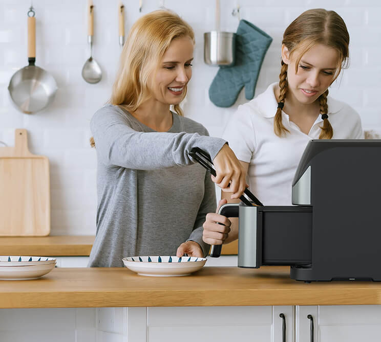 Lounge - Bennett Read